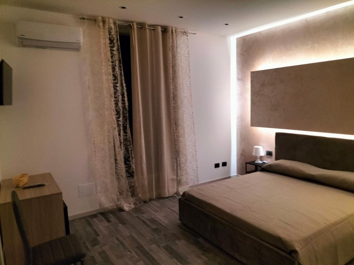 Santiago Rooms Caltagirone Buitenkant foto