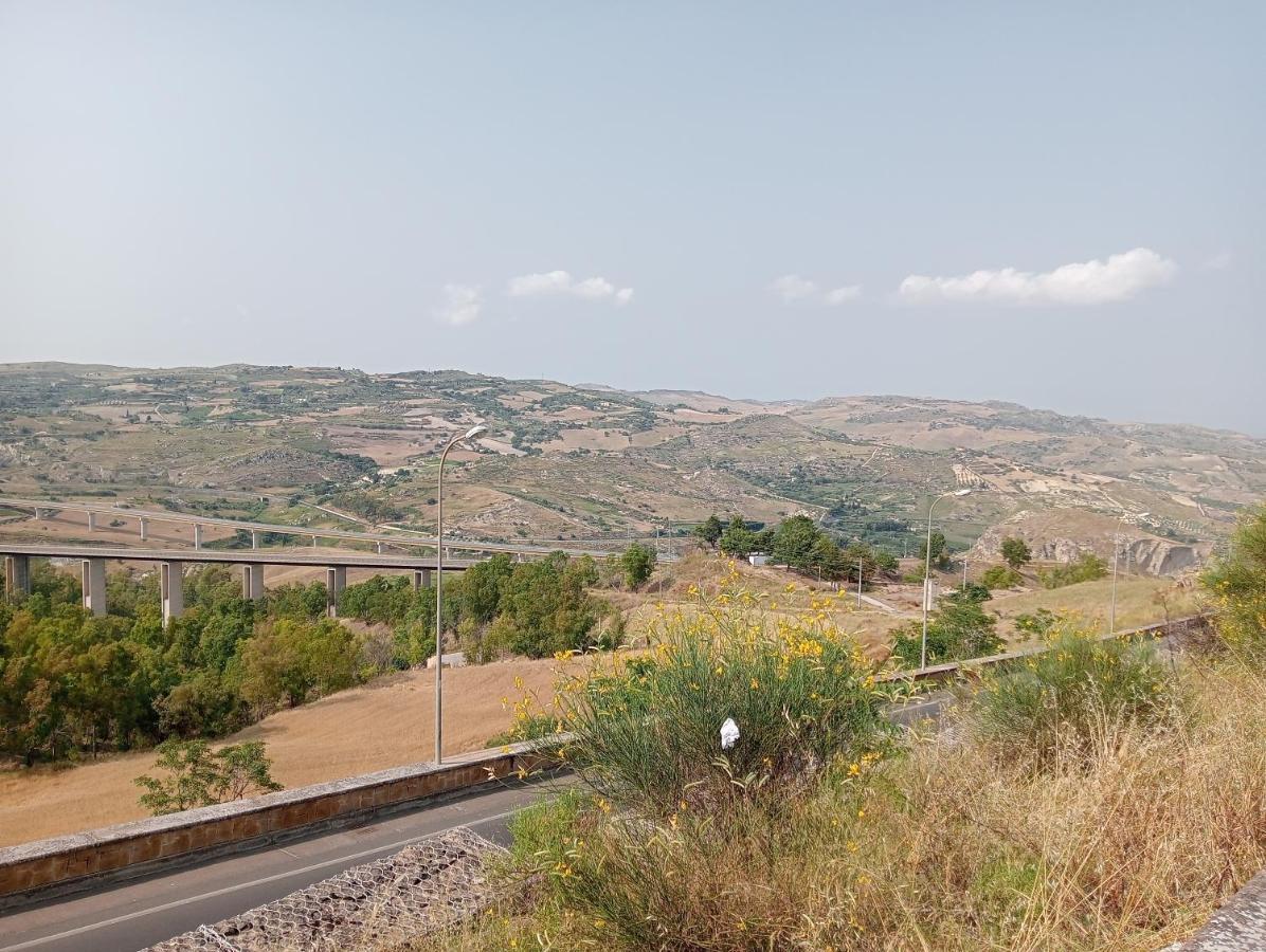 Santiago Rooms Caltagirone Buitenkant foto